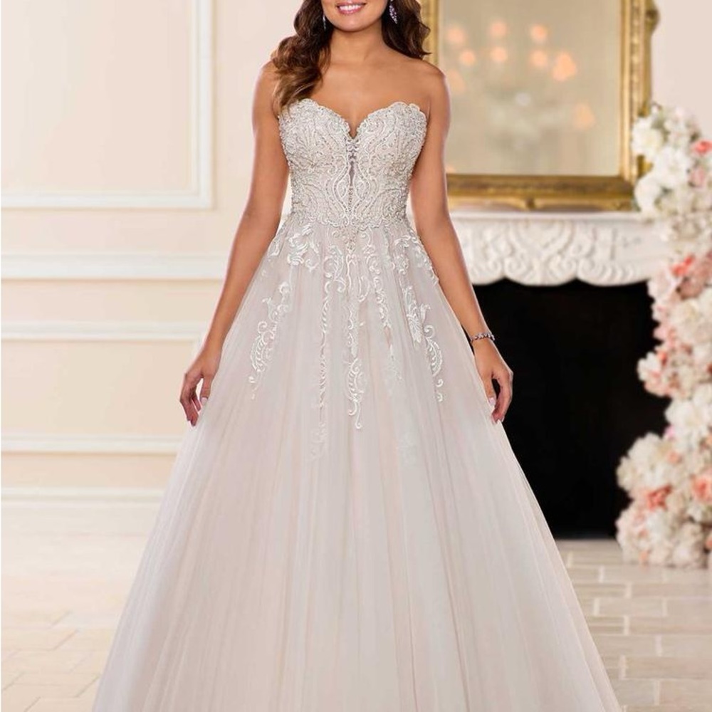 Stella York Cream Sweetheart Sleeveless Bridal Gown